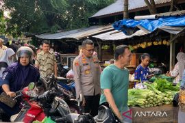Polres Bangka Barat sidak pasar tradisional pastikan ketersediaan bahan pangan