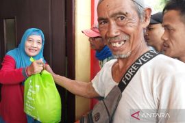 Alumni Fakultas Hukum Unlam Banjarmasin gelar bakti sosial