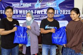 FWE-Bank Kalsel kolaborasi bagikan paket sembako murah dan sembako gratis