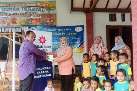 Pengembang properti beri bantuan alkes, pantau tumbuh kembang anak