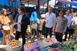 Polres Humbahas cek pasar antisipasi kelangkaan bahan pangan selama Ramadhan