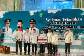BRK Syariah serahkan CSR sempena syukuran pelantikan Gubri dan Wagubri terpilih