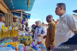 Polda Papua Barat temukan modus penukaran kemasan beras SPHP di Manokwari
