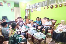 Kemenag Bengkayang sebut Zakat Fitrah untuk kaum Dhuafa dan fakir miskin