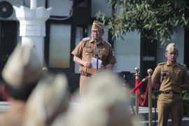 Bupati Garut mengalihkan anggaran mobil dinas untuk kepentingan prioritas