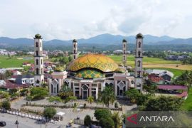 Pemkot Solok bentuk tim safari Ramadhan kunjungi 57 masjid