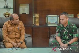 Wali Kota Padangsidimpuan bertemu DanYonif 123 Rajawali