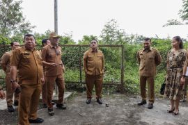 Wali Kota Pematangsiantar tinjau kondisi Stadion Sangnaualuh