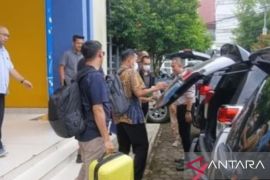 KPK geledah dua kantor di Pemkab Muba terkait korupsi pembangunan jalan