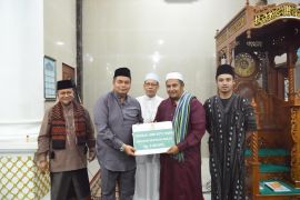 Safari Ramadhan, Wali Kota Maulana salurkan bantuan Kota Jambi Taqwa