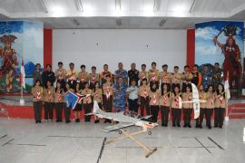 Dispotdirga Lanudsri sosialisasi Saka Dirgantara kepada Kwarcab Pramuka Minahasa