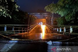 Jembatan Cicangor Karawang putus, Jabar bangun jembatan bailey