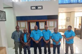 YPMAK luncurkan program beasiswa berprestasi bagi putra-putri Amungme dan Kamoro