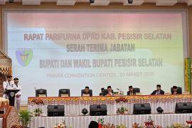 Hendrajonidan Risnaldi Ibrahim Resmi Pimpin Pesisir Selatan