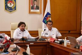 Wamendagri minta pemda laporkan kesiapan anggaran PSU Jumat ini