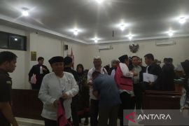 Mantan Bupati Seluma dituntut empat tahun penjara terkait korupsi