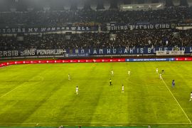 Persib Bandung kokoh di puncak klasemen usai tekuk Persik Kediri 4-1