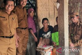 Sumenep angka kemiskinan melalui program RTLH