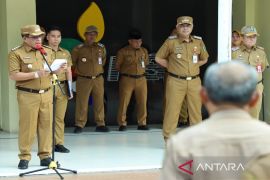 Pimpin apel perdana, Bupati HSU Sahrujani tekankan peningkatan kualitas pelayanan publik