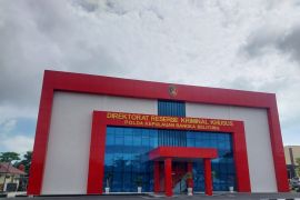 Polda Babel kembali tetapkan satu tersangka baru kasus penyelundupan pasir timah di Belitung Timur