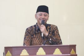 Walkot dan Wawalkot Tegal tarhim bersama warga Kelurahan Pekauman