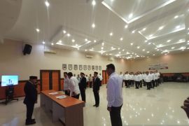 Kakanwil Ditjen Imigrasi Papua melantik dua pejabat administrator