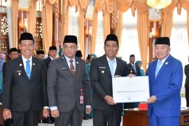 Pemprov Kalsel gelar sertijab Bupati HSS dari Endri kepada Syafruddin