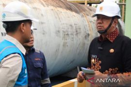 Mesin baru tiba, Wabup Muzamil harapkan listrik di Meranti kembali normal