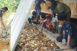 Pusri berikan pelatihan pengolahan limbah di Ponpes Nurul Fattah Tulang Bawang