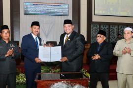 Bupati Saidi sampaikan pidato perdana di rapat paripurna DPRD Banjar