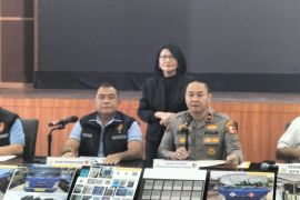 Di Karawang, Kades dan petugas SPBU terlibat penjualan solar subsidi
