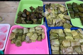 Lepet koci, takjil khas Bengkulu yang hanya muncul di bulan Ramadhan