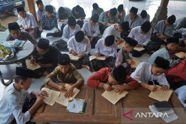 Tantangan transformasi pesantren berbasis tradisi