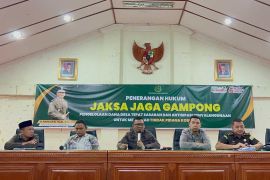 Kejari Bireuen beri bimbingan hukum kepada kepala desa cegah korupsi