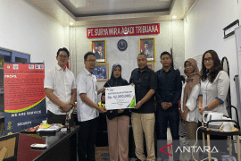 BPJAMSOSTEK Cifest Cibarusah serahkan santunan ahli waris pekerja harian SWAT