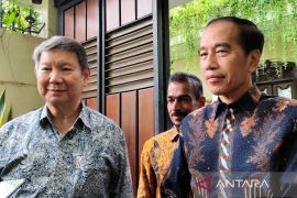 Utusan Khusus Presiden Prabowo sambangi Jokowi bicarakan ekonomi