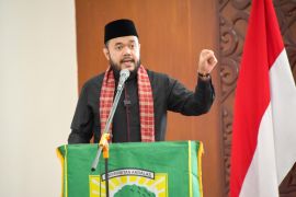 Wako Padang Fadly Amran jadi pembicara dalam kuliah umum Dies Nataliske-43 Fakultas Ilmu Budaya Unand