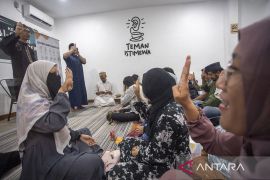 Ngabuburit ngaji bahasa isyarat