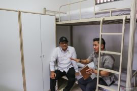 Seskab Teddy Indra jadi Duta Sekolah Rakyat