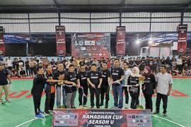 Bupati HST resmikan lapangan futsal berstandar nasional di Banua Budi