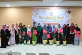 Ramadan Berbagi FJPI Sumut salurkan berkah untuk mustahik dan Anak Dengan HIV/AIDS"