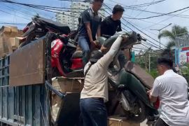 Polisi tangkap sopir truk yang angkut belasan motor curian akan dikirim ke Bengkulu