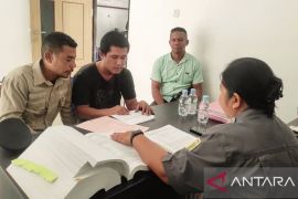 Kejari SBT terima pelimpahan berkas tersangka korupsi DD-ADD