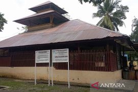 Masjid tua di Aceh Besar sediakan 100-an paket takjil untuk berbuka puasa setiap hari
