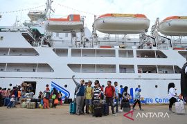 Ekonomi kemarin, Pelni siap angkut penumpang mudik gratis sampai KUR