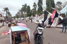 40 tenda pasar Ramadhan Fair Singkawang tumbang tertiup angin