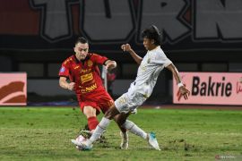Arema FC permalukan sembilan pemain Persija dengan 3-1
