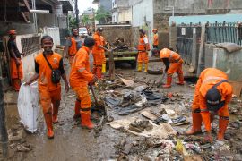 Pakar tak sarankan warga pakai lagi kasur yang sudah terendam banjir