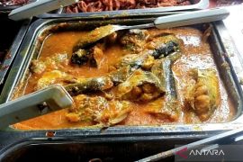 Gulai tempoyak khas Jambi banyak dicari saat Ramadhan di Pasar Bedug