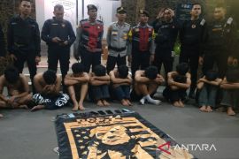 Polisi menangkap 17 remaja terlibat tawuran di Cirebon